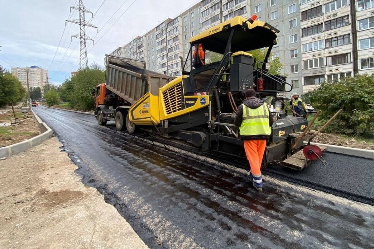 В Кирове ремонтируют улицу Орджоникидзе