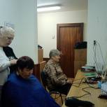 В Ново-Переделкине более 25 жителей сделали бесплатные стрижки в рамках местного партпроекта «Социальная помощь»