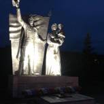 В Алтайском крае «Единая Россия» установила освещение на мемориальном комплексе