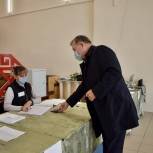 Депутат Госсовета Николай Малов принял участие в голосовании в Ядринском районе