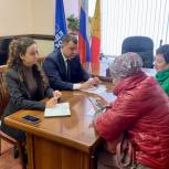 В приемной «Единой России» воронежцам помогли с благоустройством территорий
