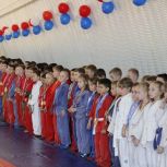 Физкультурно-оздоровительный комплекс открыли в Киренске в рамках партпроекта «Детский спорт»