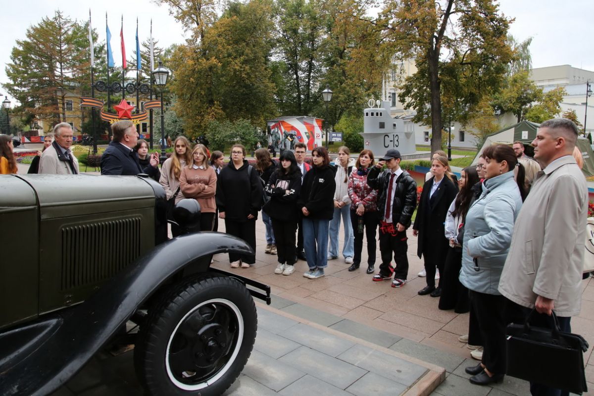 «Молодежь должна знать великую и славную историю родного города», - Владимир Солдатенков
