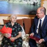 В Увельском районе поздравили со 100-летним юбилеем Екатерину Ивановну Сыромятникову из села Кичигино