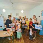 Алексей Веллер принял участие в акции «Собери ребенка в школу»