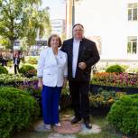 Олег Валенчук: низкий поклон всем, кто дарит городам и селам красоту!