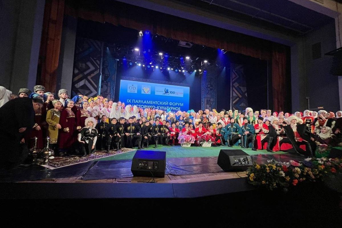 Курские единороссы приняли участие в IX Парламентском форуме «Историко-культурное наследие России» в Дагестане