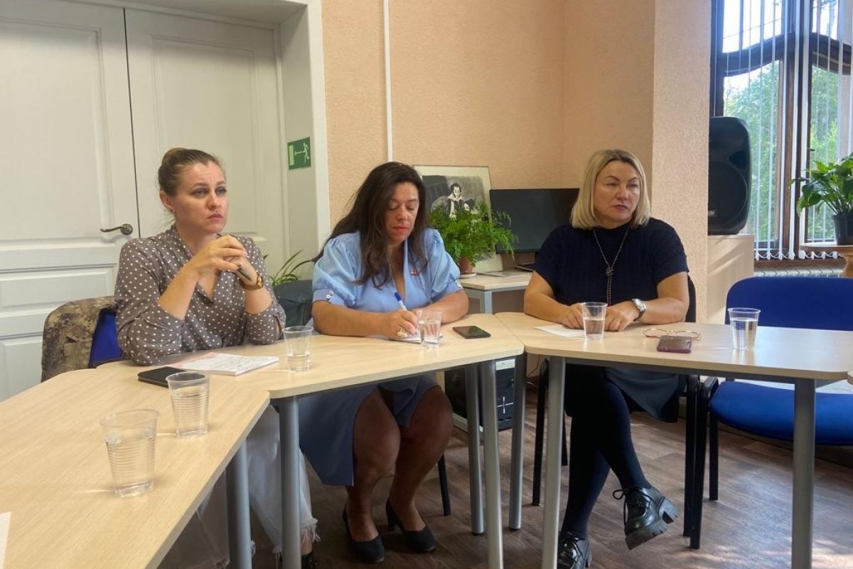 В рамках проекта «Крепкая семья» состоялся круглый стол на тему «Демография»