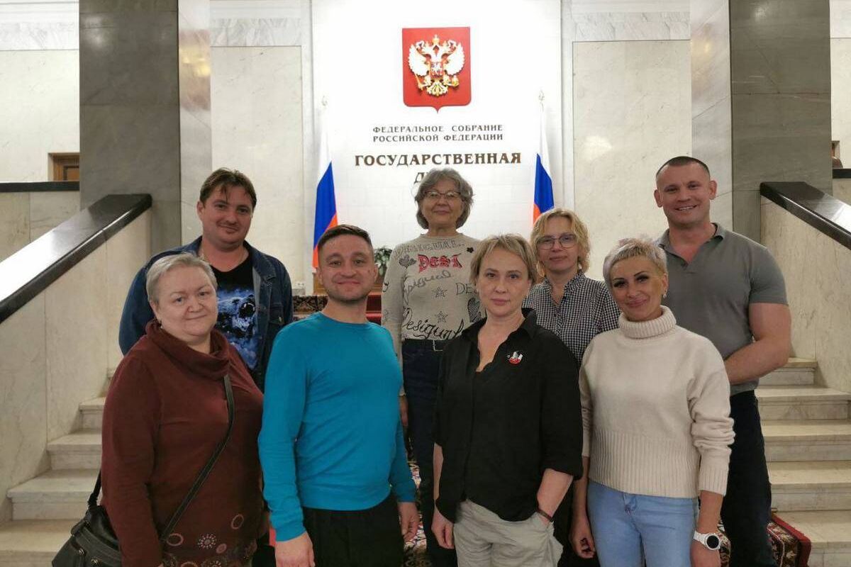 Вероника Власова встретилась с кузбасскими медиками, отправившимися работать в Горловку