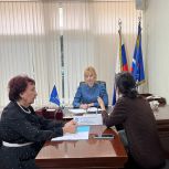 Асият Алиева провела прием граждан в Региональной приемной партии «Единая Россия»