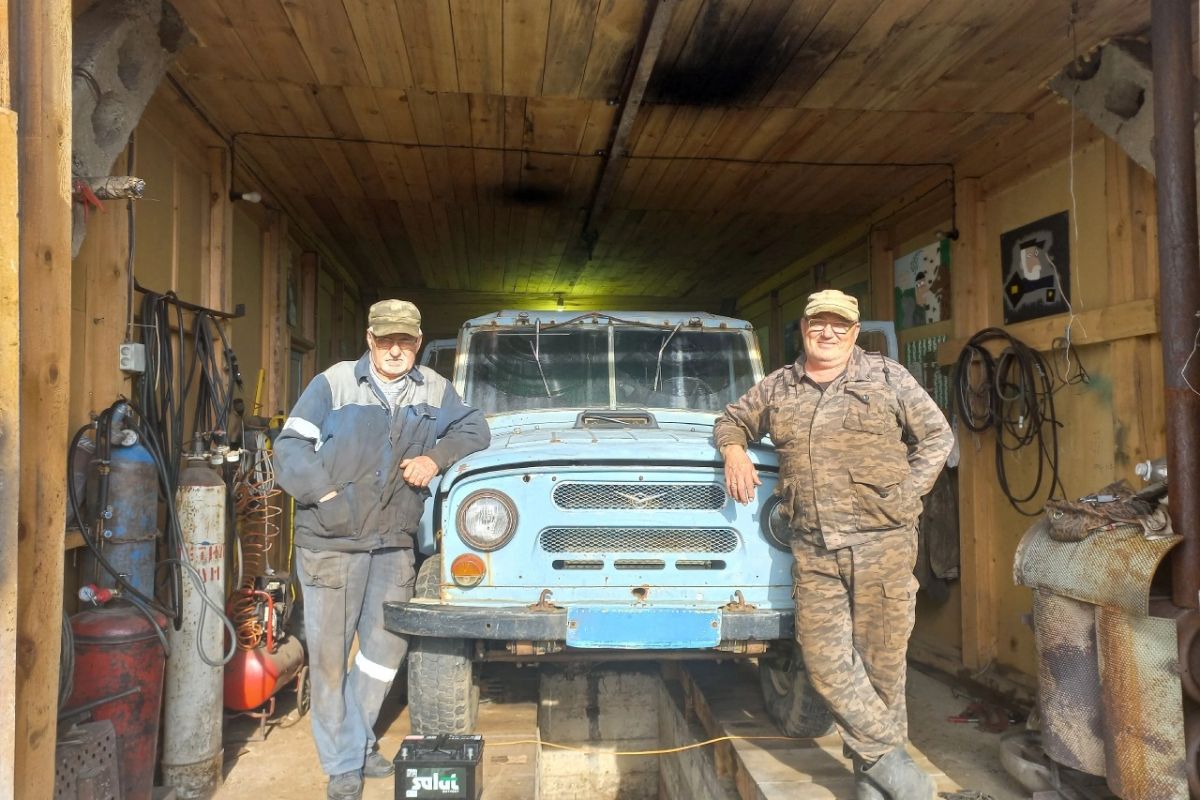 Жители Челябинской области продолжают помогать фронту