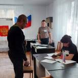 В единый день голосования свои голоса за кандидатов отдают ветераны и участники СВО