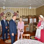 Николай Щеглов посетил Культурно-досуговый центр в рамках рабочего визита в Гордеевский район