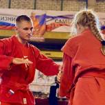 «Единая Россия» провела мастер-класс по самбо в Алчевске (ЛНР)