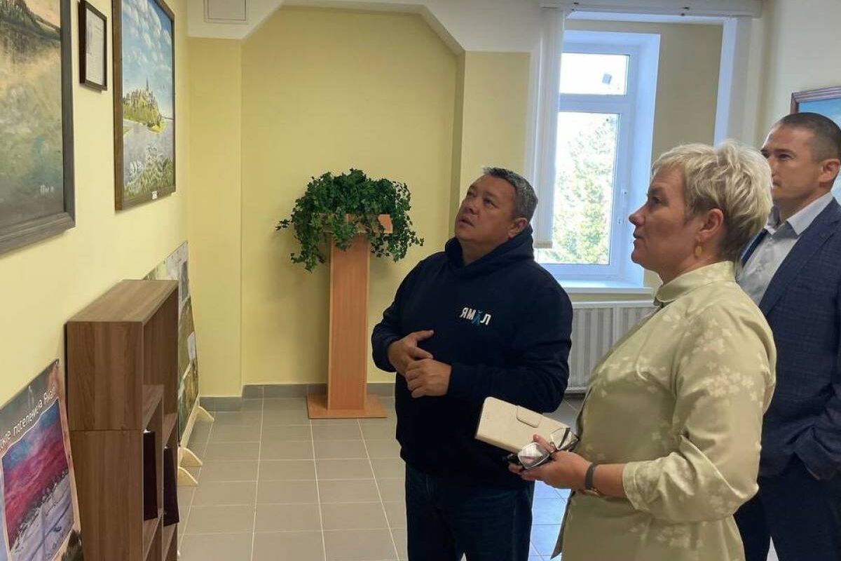 Сергей Ямкин оценил современную школу в Шурышкарском районе