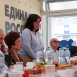 В Штабе общественной поддержки прошла встреча почётных граждан и ветеранов госслужб Белгородской области