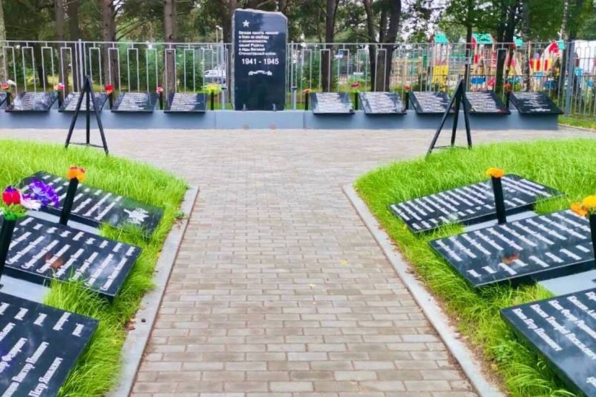 Братскую могилу реконструировали в селе Деревянное