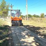 В Нижнегорском районе ремонтируют дороги