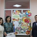 Партийцы поздравили заведующих детскими садами Саранска с профессиональным праздником