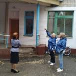 Активисты «Единой России» продолжают следить за ремонтом социально значимых объектов