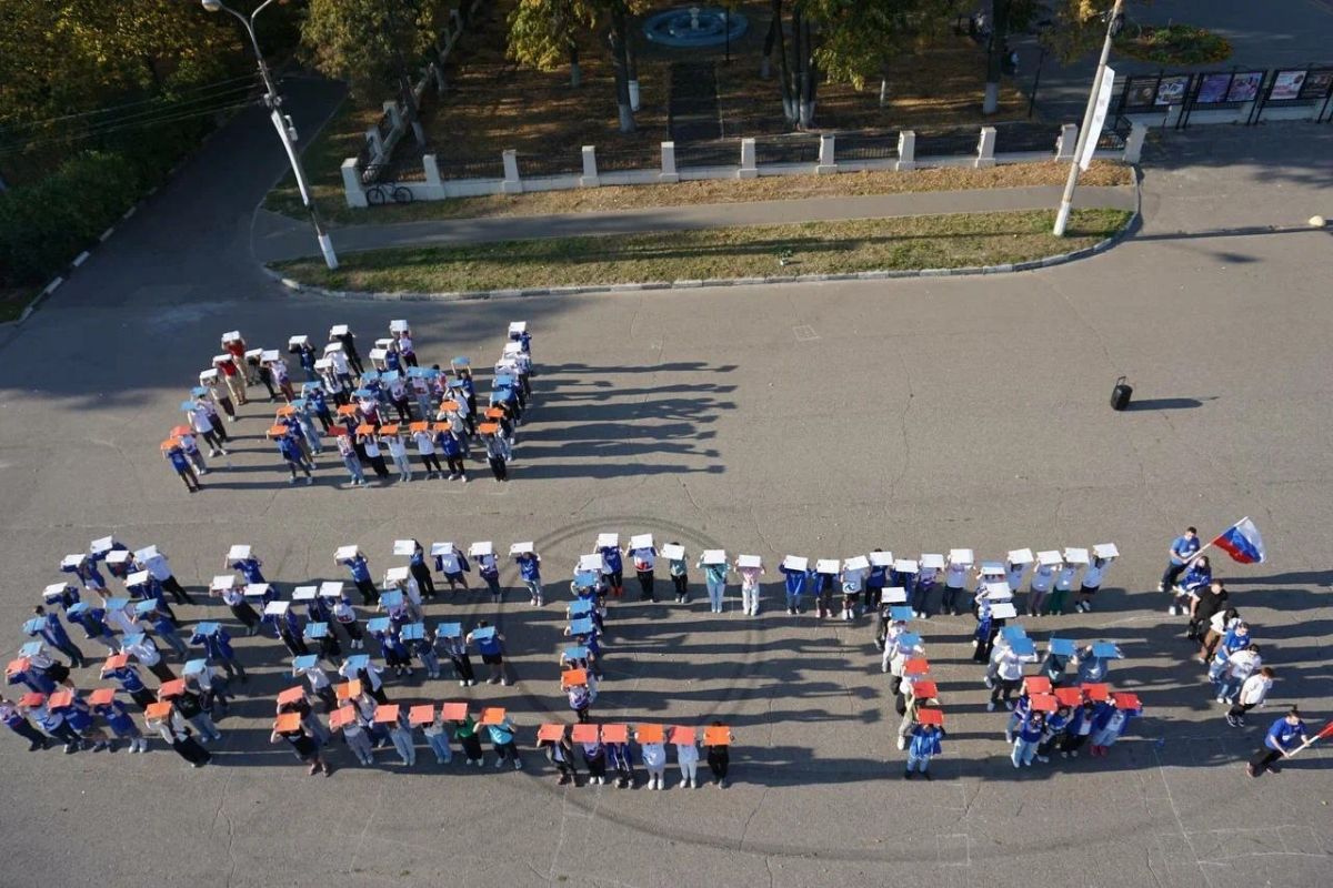 В Подмосковье «Единая Россия» организовала праздничные мероприятия в честь годовщины воссоединения регионов Донбасса с Россией