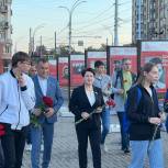 В Тамбове делегация партпроекта «Историческая память» из Ямало-ненецкого автономного округа возложила цветы к памятнику Зои Космодемьянской