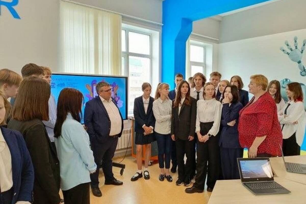 В средней школе №60 прошел урок цифровой грамотности