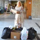 Ялтинские единороссы собрали гуманитарную помощь для жителей новых регионов РФ