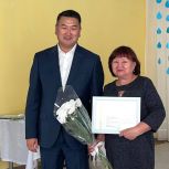 Артур Кохоев поздравил воспитателей и работников дошкольного образования с профессиональным праздником