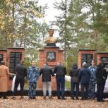 Реконструкцию мемориала воинам ВОВ провели в Ербогачёне в рамках «Народных инициатив»