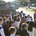 Школьники Советского района прошли по «Дороге единства»