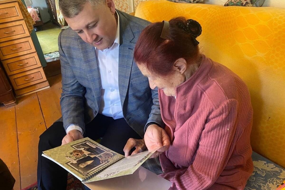 Народный избранник навестил Пелагею Сергеевну Королёву