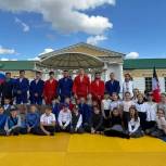 В Ижевске «Единая Россия» организовала открытую тренировку по самбо для школьников
