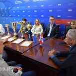 В приёмной наградили участников сборной Пермского края по северной ходьбе
