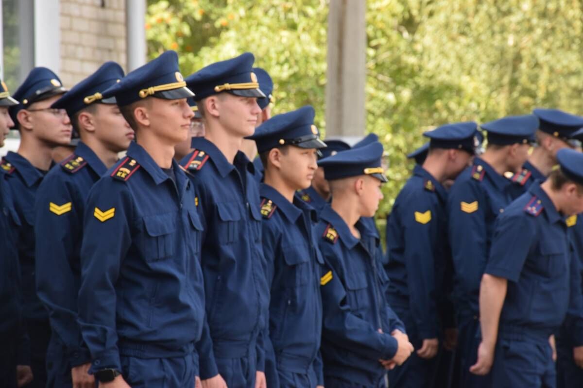 В Волгограде депутат Госдумы Андрей Гимбатов и бойцы отряда «Бессмертный Сталинград» встретились с победителями патриотической игры «1418»