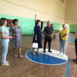В Звениговском районе «партийный десант» проверил обновленный спортивный зал в Доме культуры