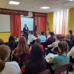 Депутат «Единой России» провела разговор о важном с учащимися 32 школы