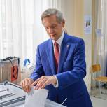 «Единая Россия»: в Тюменской области открылось более тысячи избирательных участков