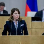 Ирина Панькина рассказала о проекте, уточняющем применение статьи за контрабанду табака и алкоголя в ЕАЭС