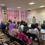 В преддверии Дня пожилого человека в саратовской больнице активисты партии организовали концерт