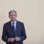 Александр Артемов подвел итоги первого заседания осенней сессии Законодательного собрания Омской области