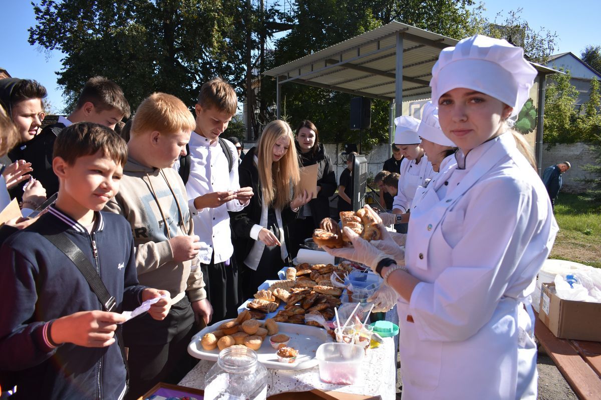 В Ряжском доме культуры состоялся четвертый профориентационный фестиваль для школьников «Построй свой путь»