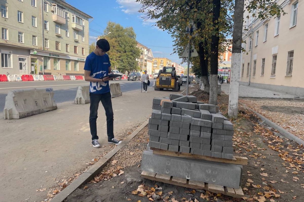 «Партийный десант» прошёл в Пролетарском районе города Твери