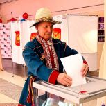 Глава семейной саамской общины проголосовал в селе Ловозеро