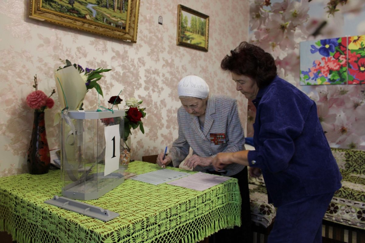 трусики во рту 