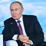 Владимир Путин поручил начать реализацию программы «Земский работник культуры» с 1 января 2025 года