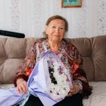 Депутат Госдумы поздравил с Днем рождения фронтовую медсестру