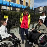 Партдесант «Единой России» продолжает оценку доступности городских объектов для маломобильных групп населения