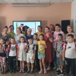 Депутаты Законодательного собрания Оренбургской области участвуют в акции «Соберем ребенка в школу»