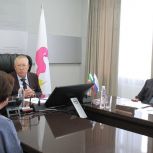 Олег Морозов провел прием граждан в Алексеевском районе